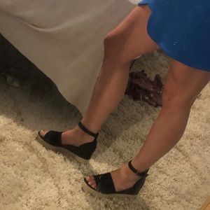 Steve Madden suede platform sandals